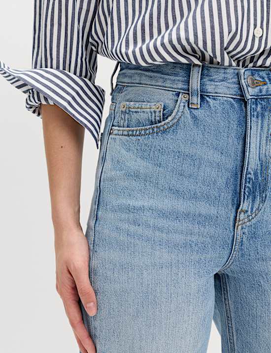 High Waisted Relaxed Straight Jeans