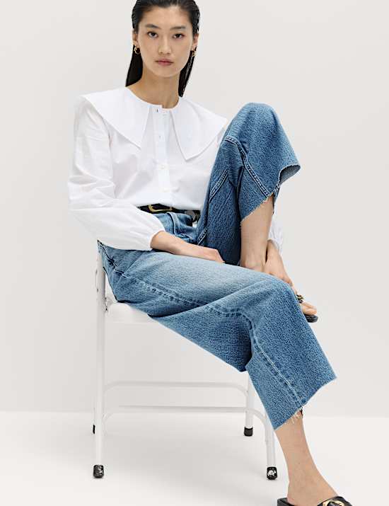 Hoch geschnittene 3/4-Jeans mit weitem Bein