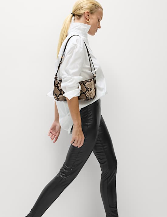 Leggings in Lederoptik