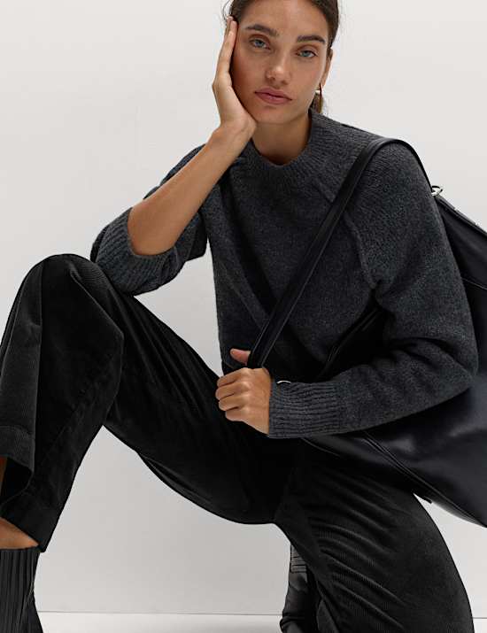 Ribfluwelen broek met wijde pijpen