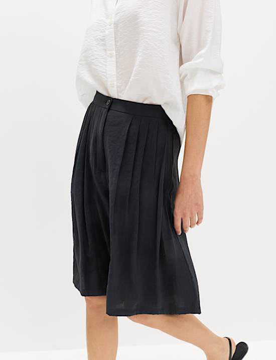 Pleated Longline Shorts