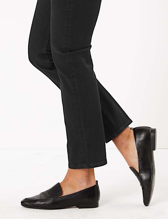 Magic Shaping High Waisted Straight Leg Jeans