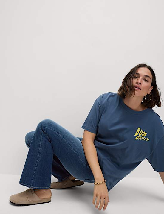 Tvarující zvonové džíny úzkého střihu s vysokým pasem