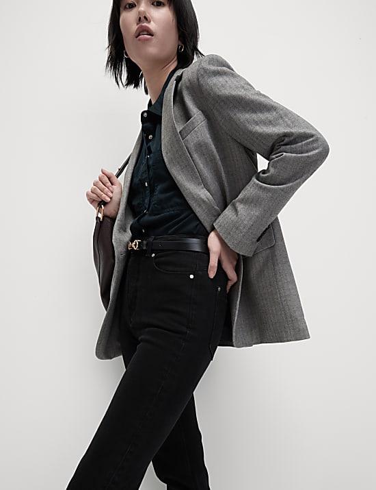 Figuurcorrigerende jeans met hoge taille en rechte pijpen