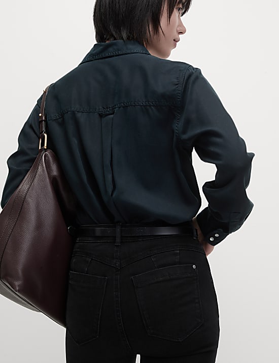 Figuurcorrigerende jeans met hoge taille en rechte pijpen