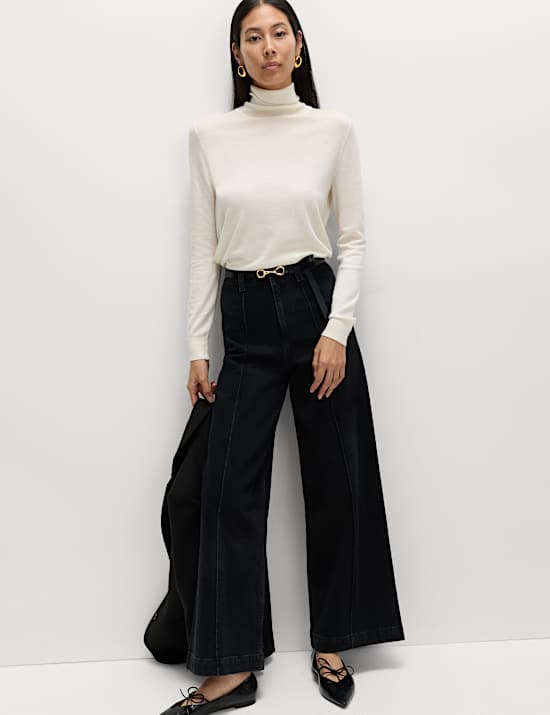 Džíny ke kotníkům se širokými nohavicemi a sámky