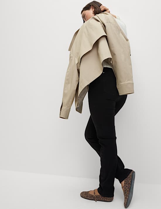 Lily Magic Shaping High Waisted Jeans