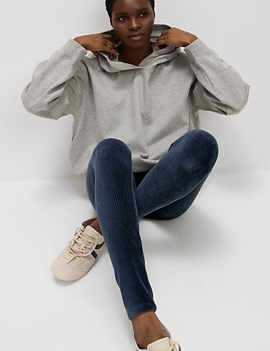 Sztruksowe leginsy z wysoką talią