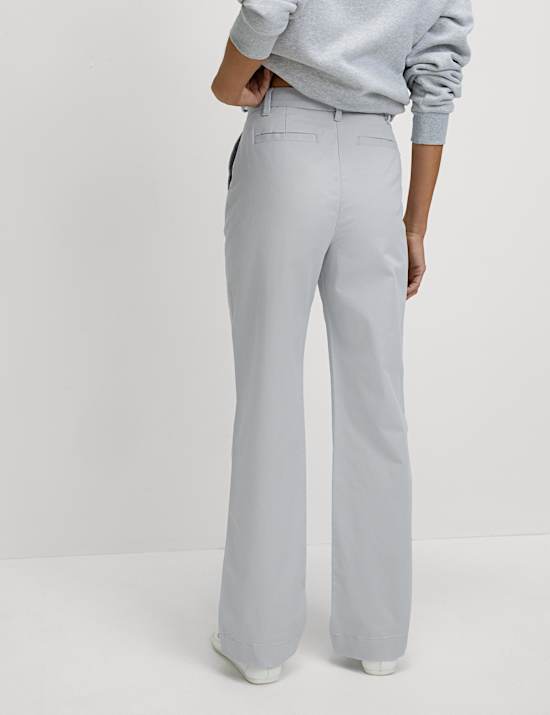 Stretch straight leg chinos