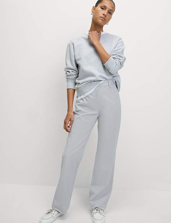 Stretch straight leg chinos