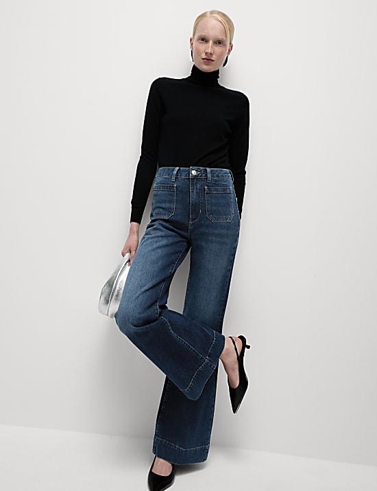 Patch Pocket Flare High Waisted Jeans