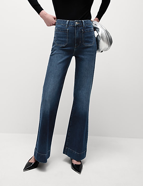 Patch Pocket Flare High Waisted Jeans