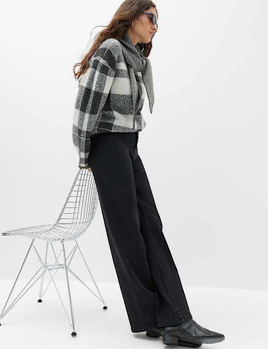 The Wide-Leg Jeans