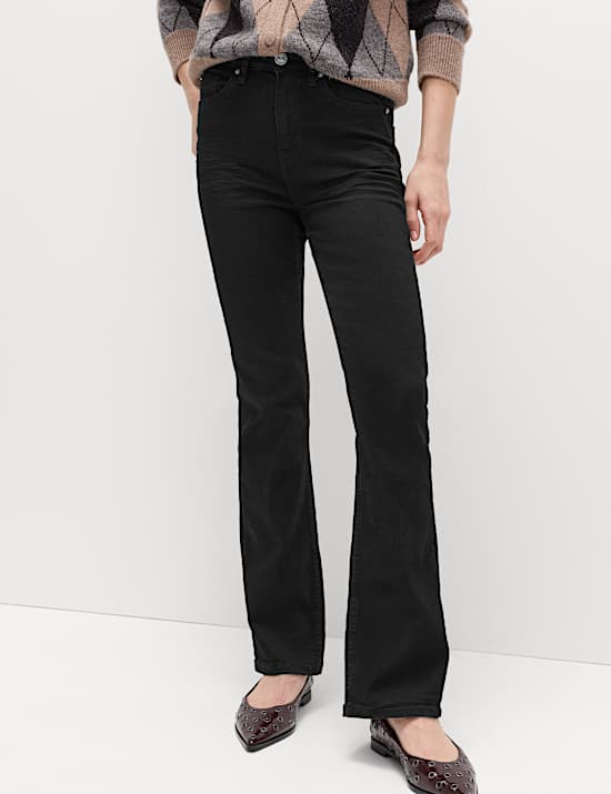 ג'ינס אווה בגזרת רגל מתרחבת