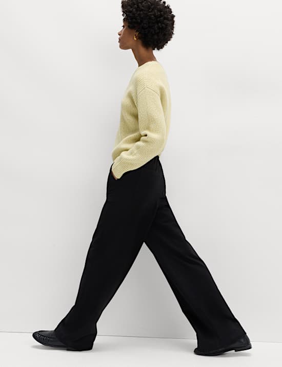 Spodnie dżinsowe z elastyczną talią i szerokimi nogawkami