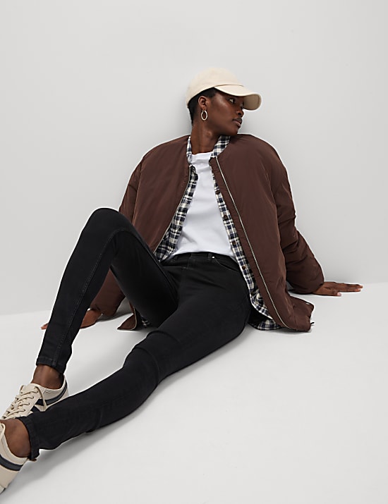 Mimořádně měkké přiléhavé džíny Ivy s vysokým pasem