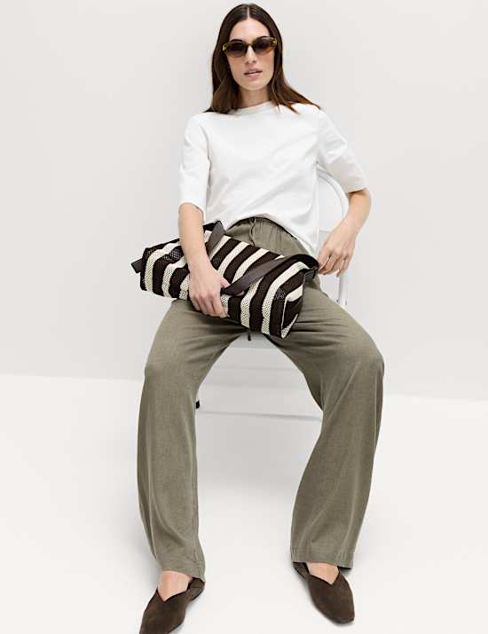 Broek met wijde pijpen, trekkoord en linnen