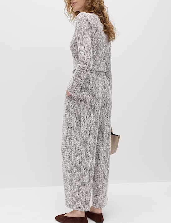 Pantalon coupe carotte longueur cheville en jersey textur&eacute;