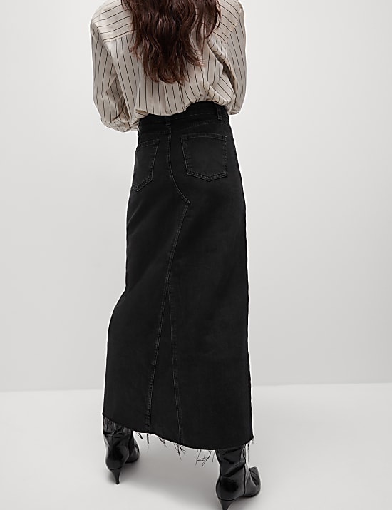 Chemise coupe longue en jean fendue sur le devant