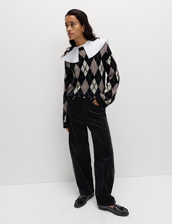 Pantalon coupe carotte en coton côtelé