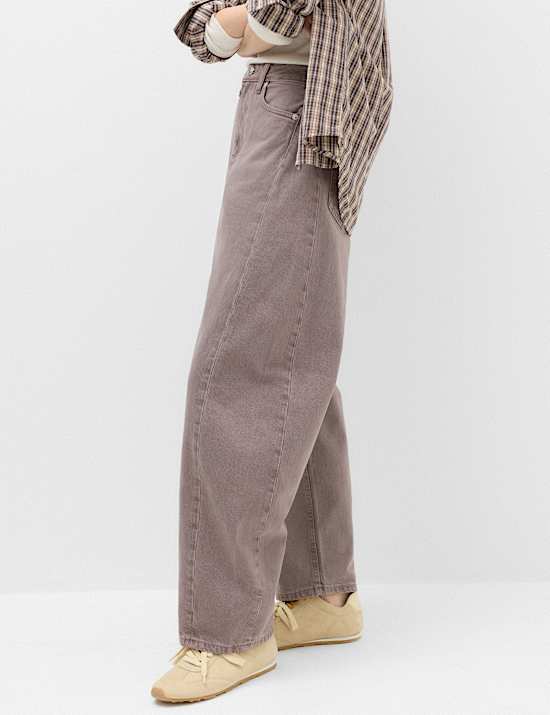 Jeans barrel de talle medio
