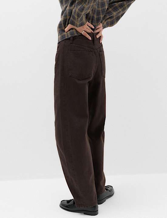 Mid Rise Barrel Jeans