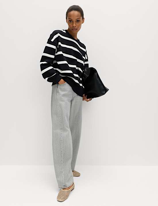 Mid Rise Barrel Jeans