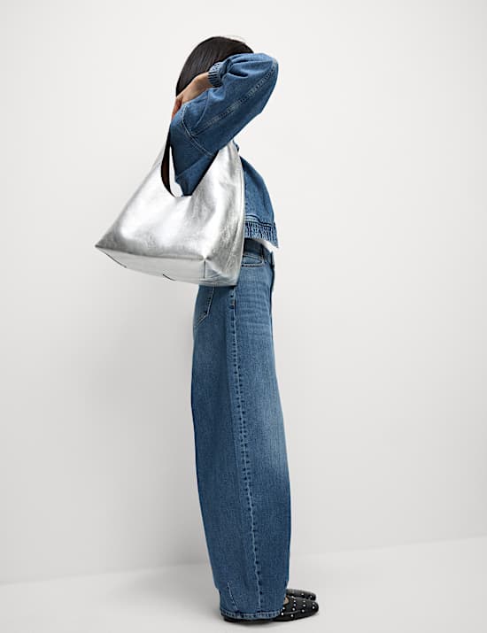 Ontspannen jeans met ballonpijpen en mid-rise taille