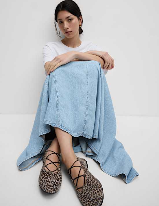 Jupe maxi asymétrique à taille haute en jean