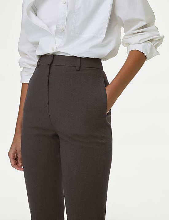 Ελαστικό παντελόνι μέχρι τον αστράγαλο με στενή εφαρμογή