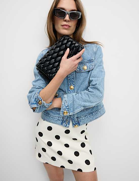 Minifalda de corte evasé con lunares