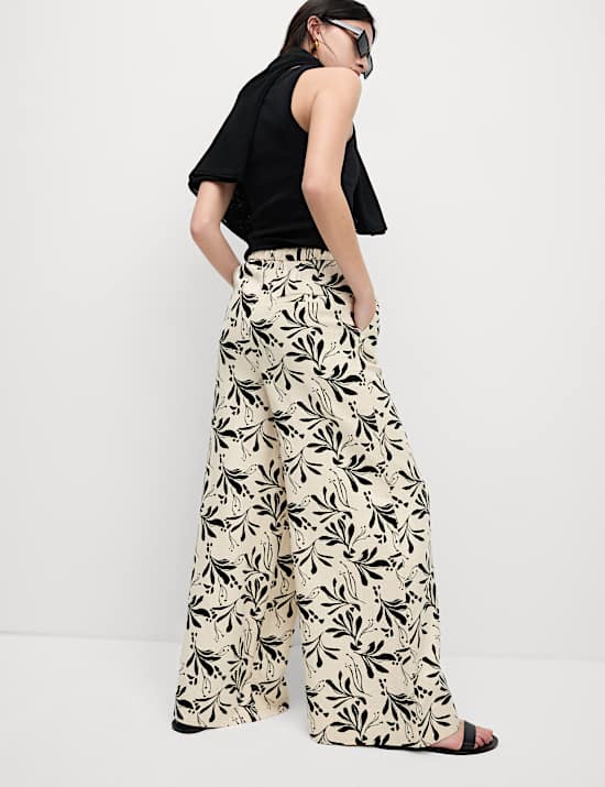 Pantalon coupe large en lin imprimé