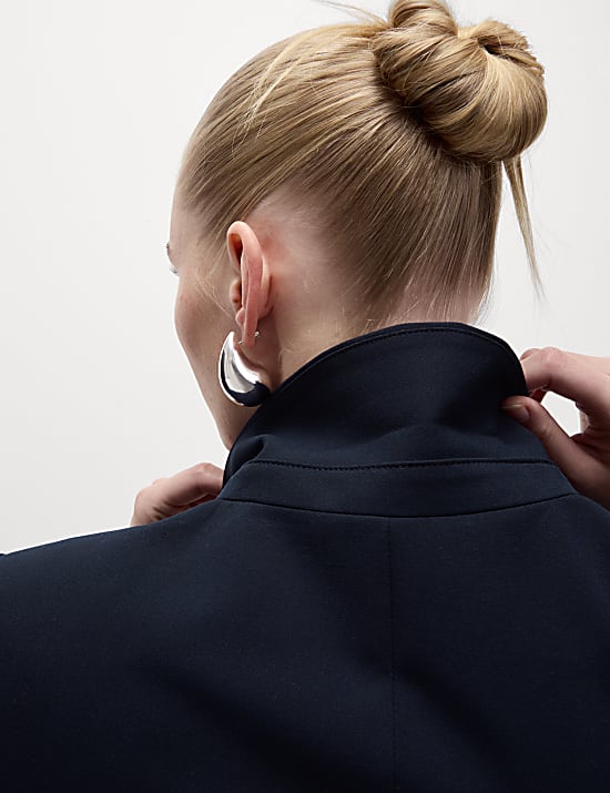 Σακάκι με μονή σειρά κουμπιών σε χαλαρή γραμμή