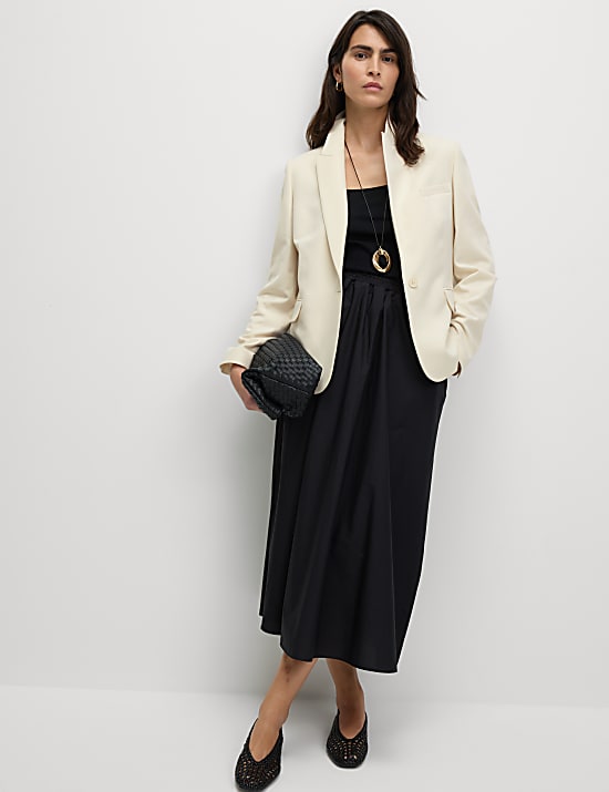 Slim Single Breasted Blazer