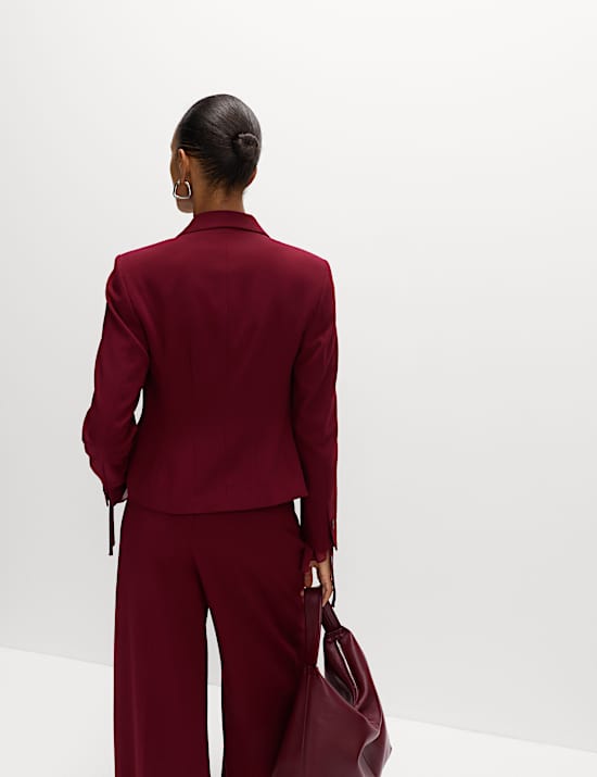 Taillierter Cropped-Blazer in Wolloptik mit Reverskragen