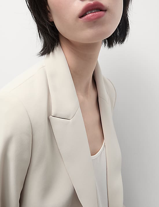 Relaxed Single Breasted Blazer