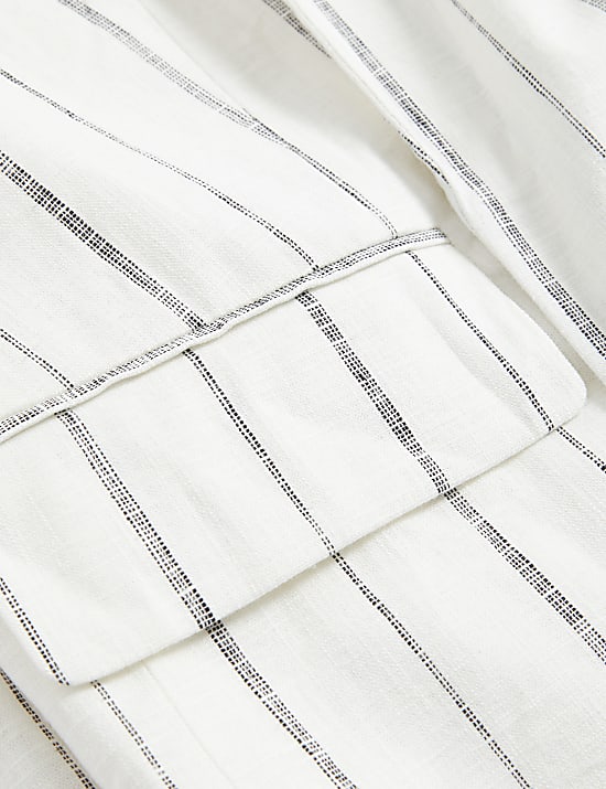 Ruimvallende, linnenrijke blazer met streepmotief