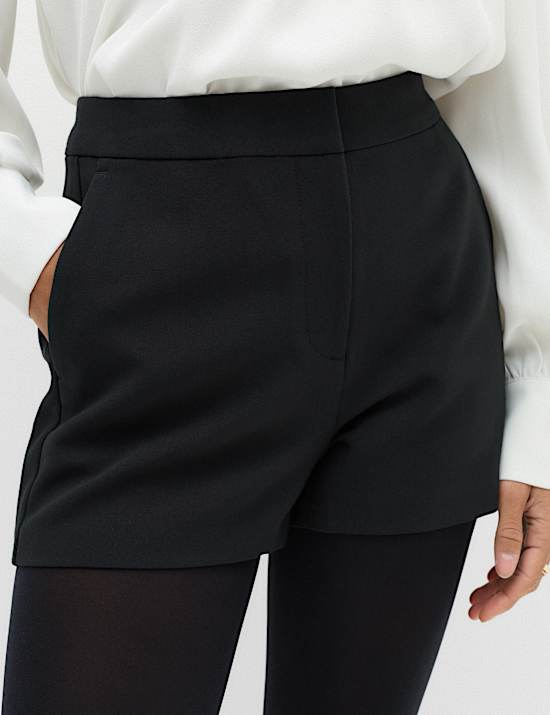 Tailored Mid Rise Cropped Shorts