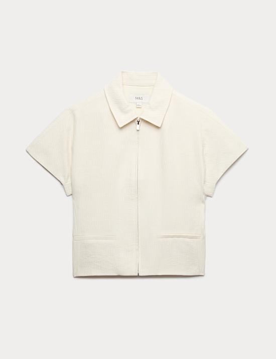 Textured Short Sleeve Zip Through Jacket