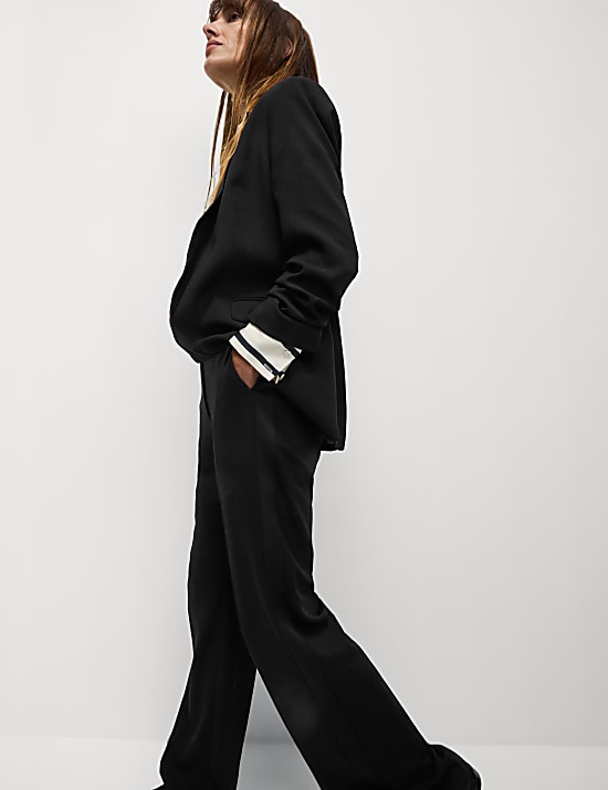 Ruched Sleeve Blazer