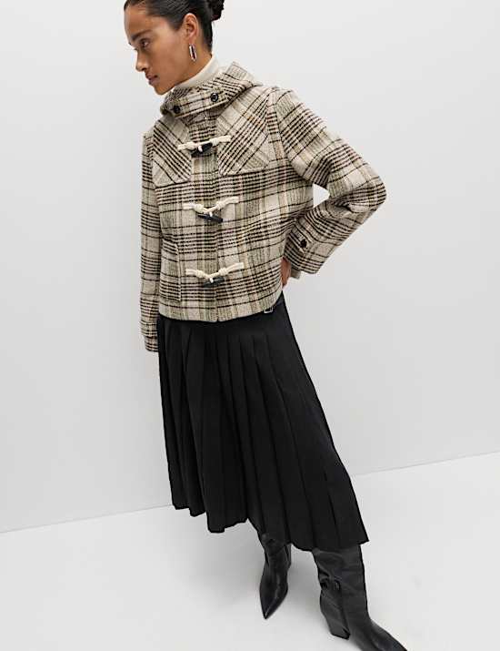 Pleated Side Split Maxi Skirt