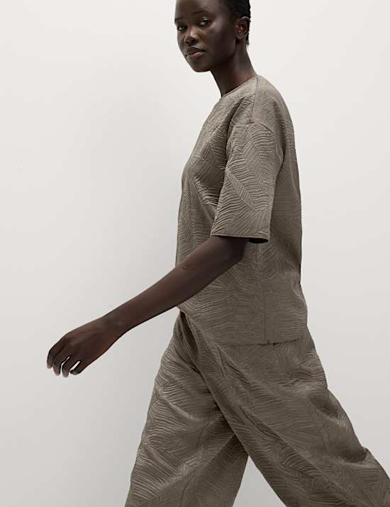 Textured Drawstring Barrel Leg Cropped Trousers