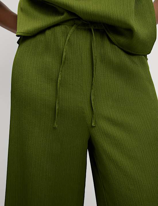 Plisse Drawstring Wide Leg Trousers