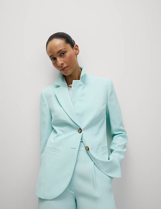 Relaxed Single Breasted Blazer