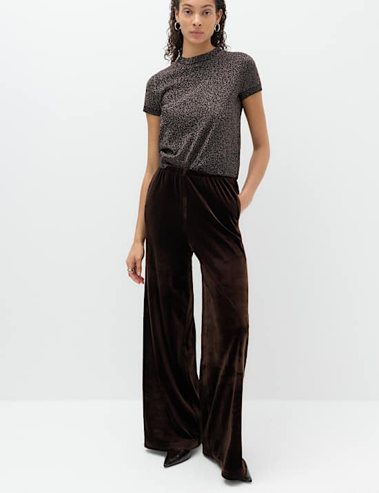 Pantalon en velours coupe large &agrave; taille &eacute;lastiqu&eacute;e