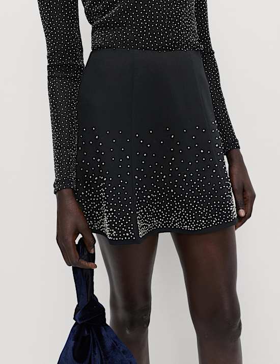 Mini-Skaterrock mit Zierelementen