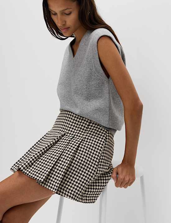 Minirock aus Tweed mit Plissee, Hahnentrittmuster und hohem Baumwollanteil
