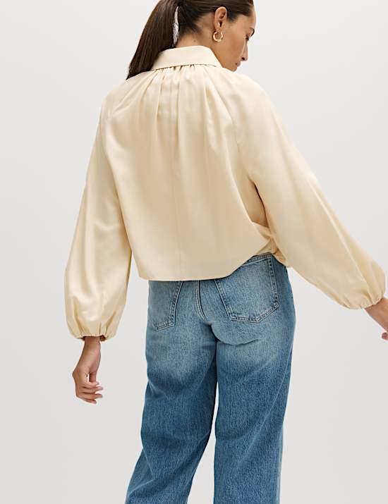 Bomberjacke aus reinem Lycocell mit Plisseedetail