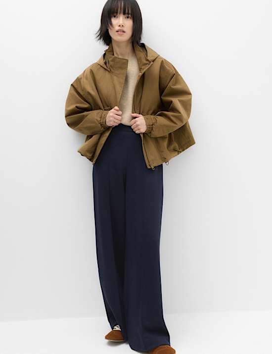 Pantalon coupe large en jersey de premi&egrave;re qualit&eacute; &agrave; d&eacute;tail couture