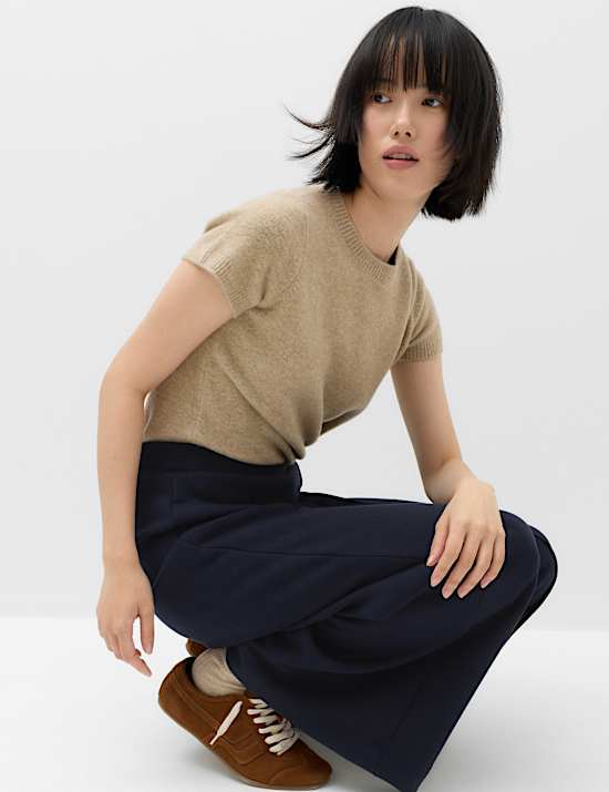 Pantalon coupe large en jersey de premi&egrave;re qualit&eacute; &agrave; d&eacute;tail couture